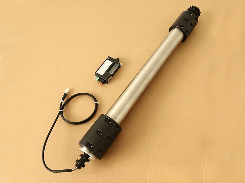 Motorbetriebene Walze mit gerader H&uuml;lse