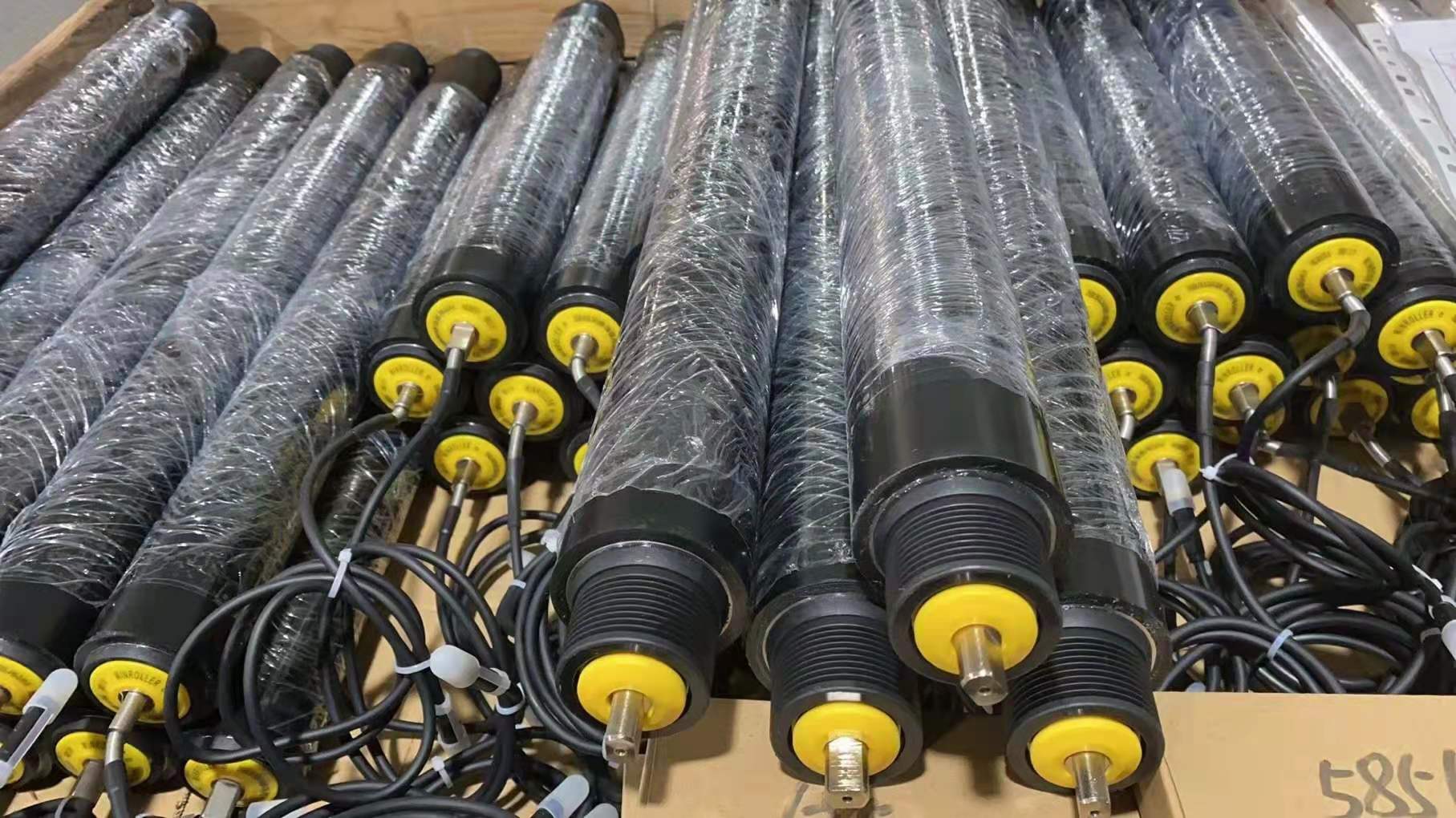 Poly-V-Riemenscheibe Gleichstrom-Stahlmotor-Roller mit PU-Beschichtung