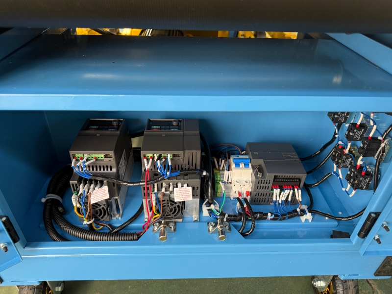 Modulare Lade-/Entladen -F&ouml;rdersystem f&uuml;r F&ouml;rdersysteme