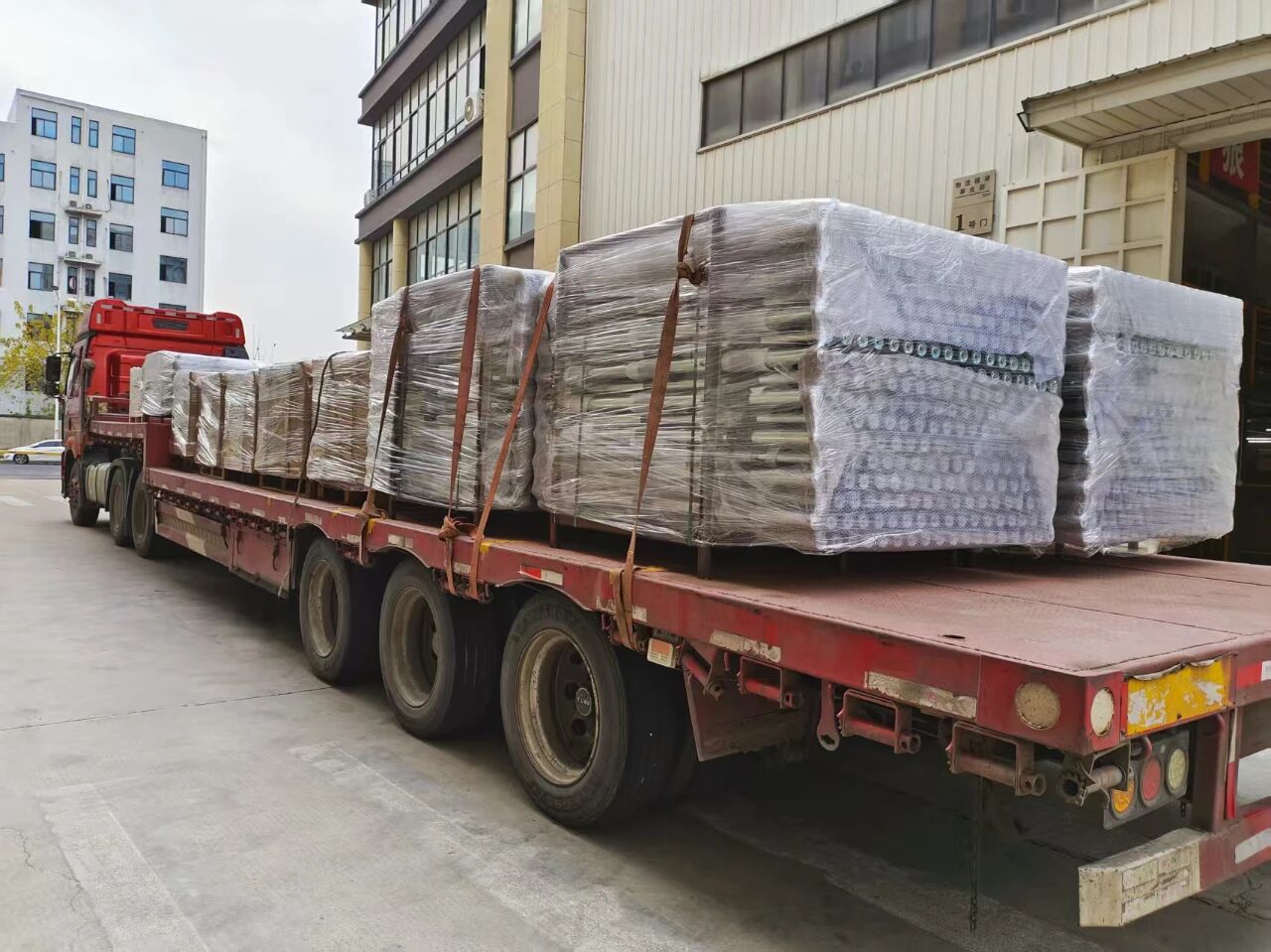 Rolle mit &Auml;rmeln f&uuml;r die Lithiumbatterieindustrie