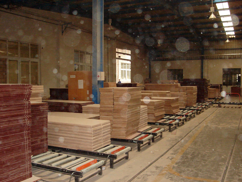 Schwerkraftrollenbahn