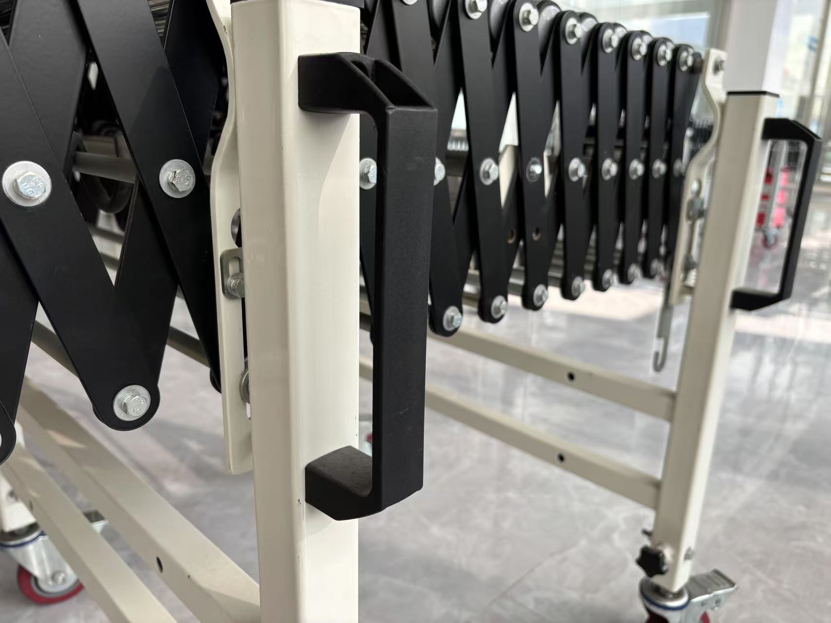 Flxible Expandable Skate Wheel F&ouml;rderer